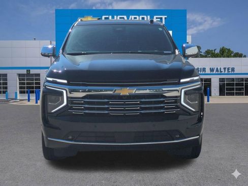 Used 2025 Chevrolet Tahoe Premier AWD/4WD image 9