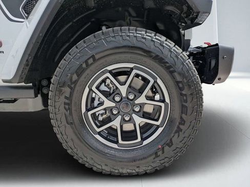 New 2026 Jeep Gladiator Rubicon AWD/4WD image 11