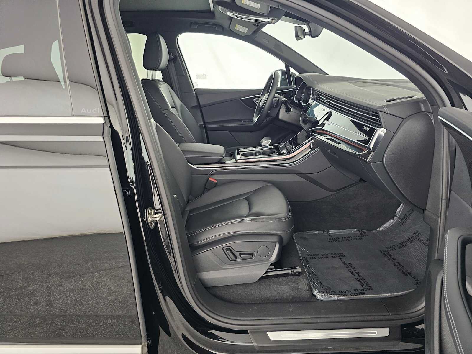 Used 2025 Audi Q7 3.0T Premium Plus AWD/4WD image 10