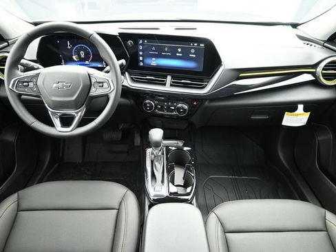 Used 2026 Chevrolet Trax ACTIV w/ Driver Confidence Package FWD image 23