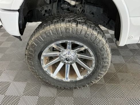 Used 2018 Ford F150 Lariat w/ Equipment Group 502A Luxury AWD/4WD image 7