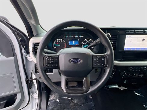 Used 2024 Ford F250 XLT w/ FX4 Off-Road Package image 11