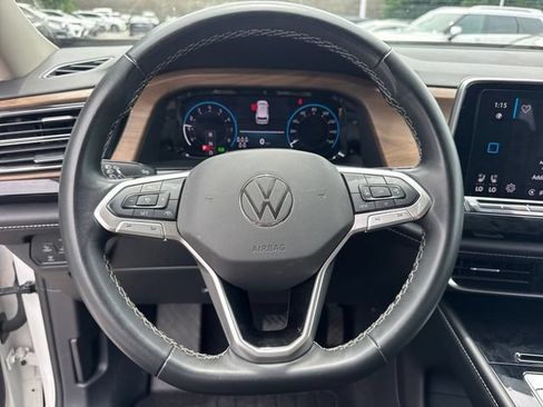 Used 2024 Volkswagen Atlas SE FWD image 19