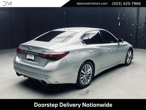 Used 2018 INFINITI Q50 Luxe w/ Cargo Package (L95) RWD image 7