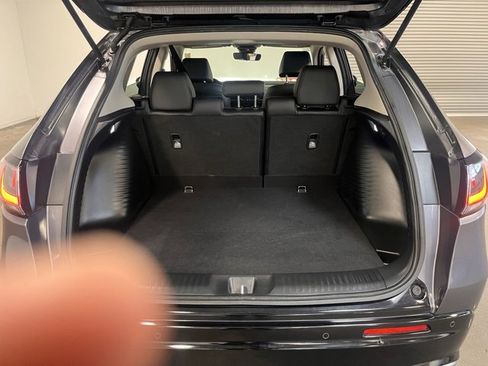 Used 2023 Honda HR-V EX-L image 16