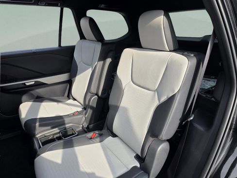 New 2026 Lexus TX 500h AWD image 23