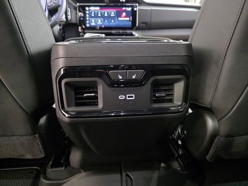 New 2026 GMC Sierra 2500 AT4 w/ AT4 Preferred Package image 28