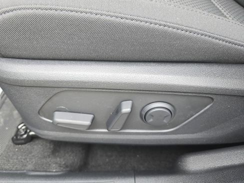 New 2026 Kia Sportage LX FWD image 6