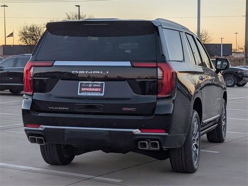 New 2026 GMC Yukon Denali w/ Sun & Power Step Package image 4