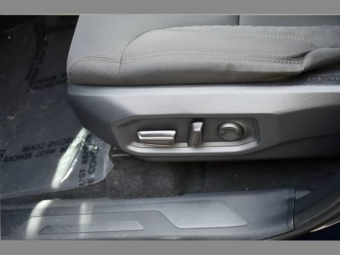 Used 2025 Toyota Tundra SR5 AWD/4WD image 31