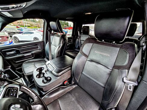 Used 2019 RAM 2500 Laramie image 10