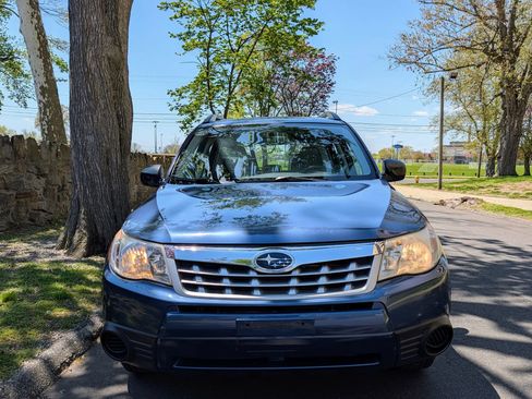 Used 2012 Subaru Forester 2.5X w/ Alloy Wheel Pkg AWD/4WD image 6