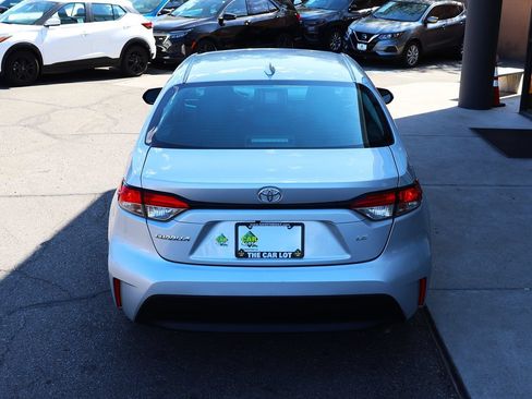 Used 2024 Toyota Corolla LE FWD image 9