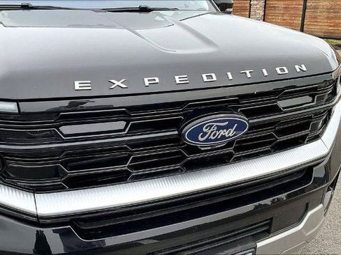 Certified 2025 Ford Expedition Max Platinum AWD/4WD image 21