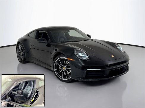 Used 2022 Porsche 911 Carrera w/ Premium Package RWD image 2