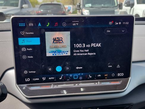 Used 2025 Volkswagen ID.4 Pro image 27