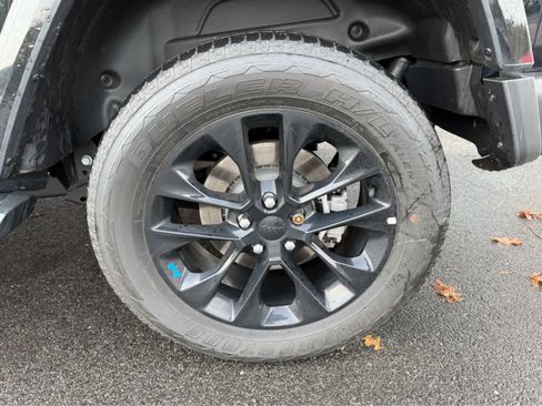 Used 2023 Jeep Wrangler Sahara image 3