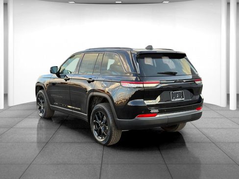 New 2026 Jeep Grand Cherokee Altitude AWD/4WD image 5