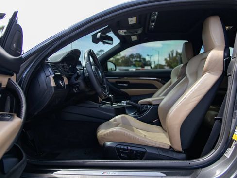 Used 2015 BMW M4 Coupe w/ Executive Package RWD image 18