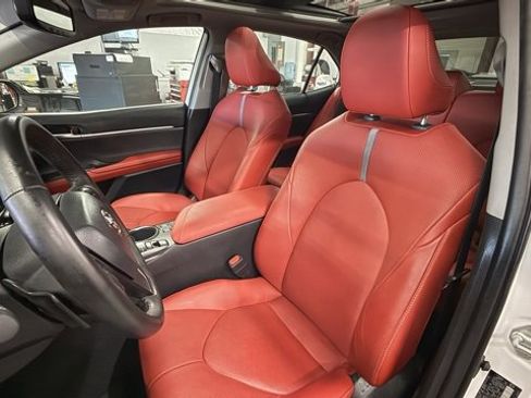 Used 2023 Toyota Camry XSE image 16