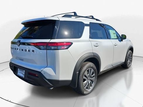 New 2025 Nissan Pathfinder SV w/ Black Appearance Package image 10