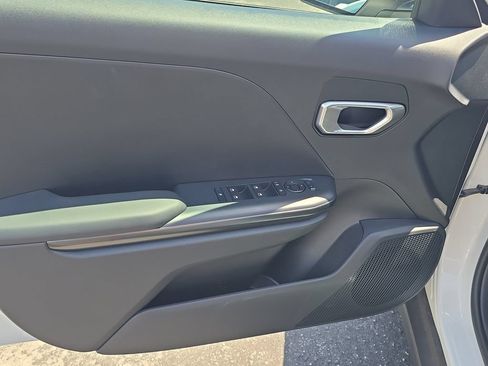 New 2026 Kia K4 FWD image 16