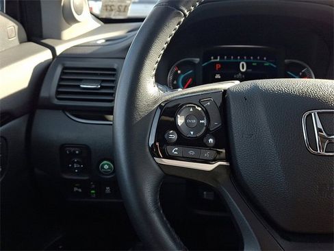Certified 2022 Honda Pilot Touring image 22