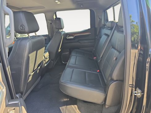 Used 2022 GMC Sierra 1500 Denali w/ Denali Reserve Package AWD/4WD image 24