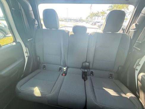 New 2026 Jeep Gladiator Sport image 25