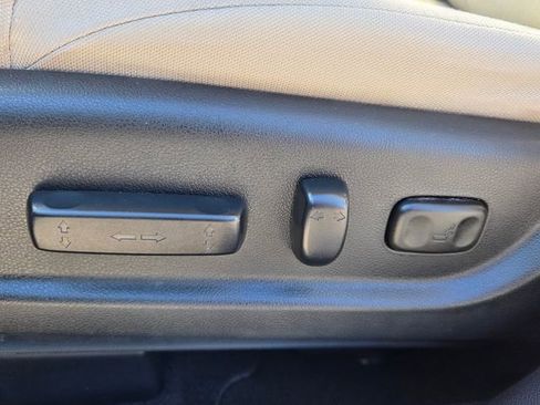 Used 2016 Honda CR-V EX image 19