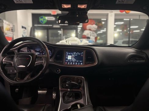 Used 2019 Dodge Challenger SXT w/ Plus Package image 15