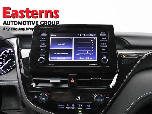 Used 2024 Toyota Camry SE w/ Cold Weather Package FWD image 12