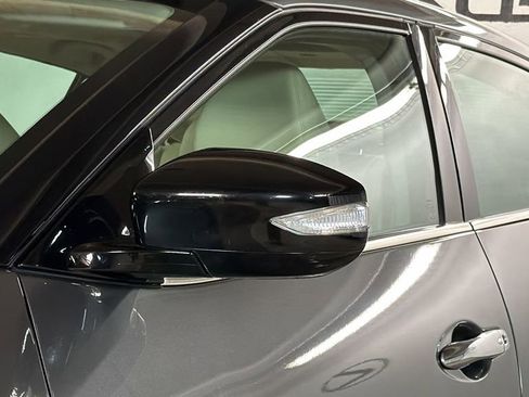 Used 2017 Nissan Maxima 3.5 SL image 4