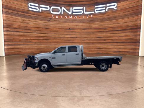 Used 2015 RAM 3500 Tradesman w/ Chrome Appearance Group AWD/4WD image 2