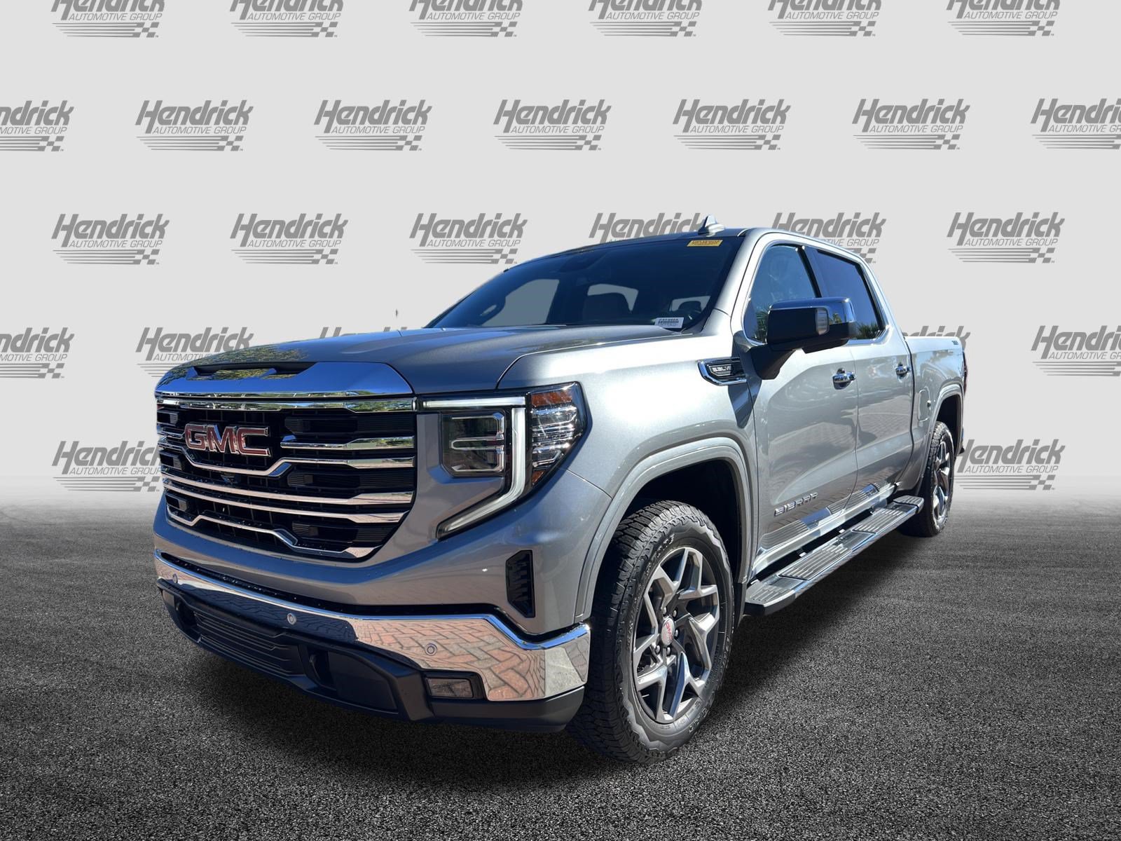 Used 2024 GMC Sierra 1500 SLT w/ SLT Premium Plus Package AWD/4WD image 5