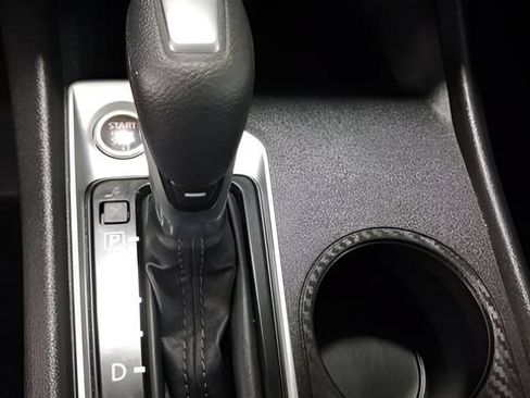 Used 2025 Nissan Altima 2.5 SV FWD image 32