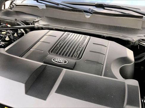 Used 2020 Land Rover Range Rover HSE image 31