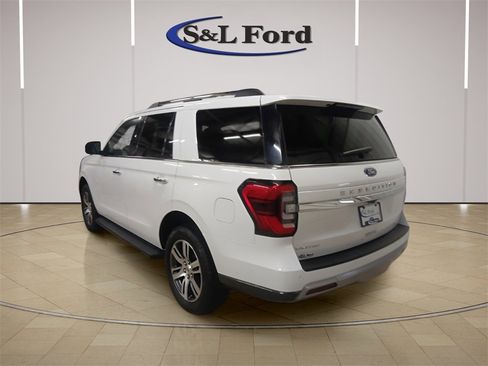 Certified 2024 Ford Expedition Limited image 28