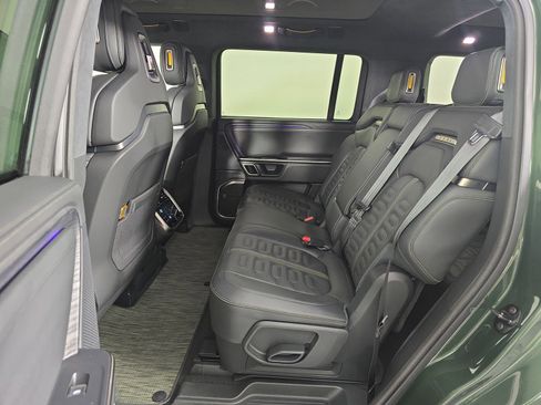 Used 2023 Rivian R1S Adventure image 21