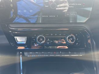 Used 2024 GMC Sierra 1500 AT4 w/ Technology Package video 4