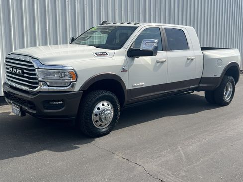Used 2024 RAM 3500 Limited w/ Towing Technology Group AWD/4WD image 1