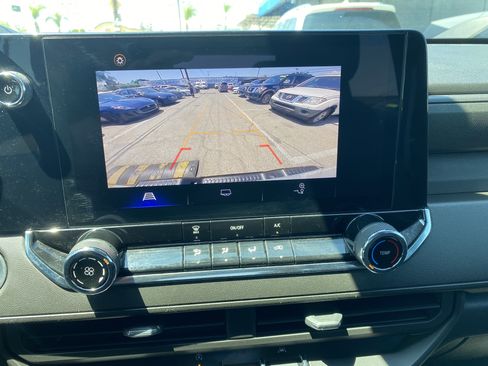 Used 2023 Chevrolet Colorado W/T RWD image 25