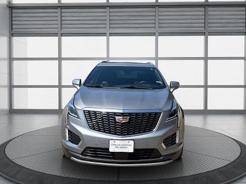 Used 2025 Cadillac XT5 Premium Luxury w/ Technology Package AWD/4WD image 9