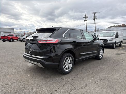 Used 2024 Ford Edge SEL image 6