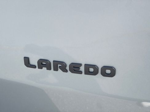New 2026 Jeep Cherokee Laredo AWD/4WD image 27