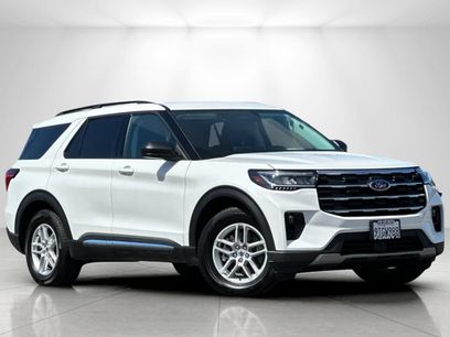 Used 2025 Ford Explorer Active w/ Active Comfort Package