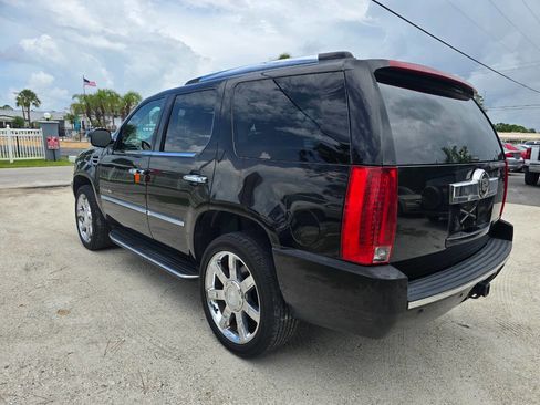 Used 2008 Cadillac Escalade Base AWD 4dr SUV image 10