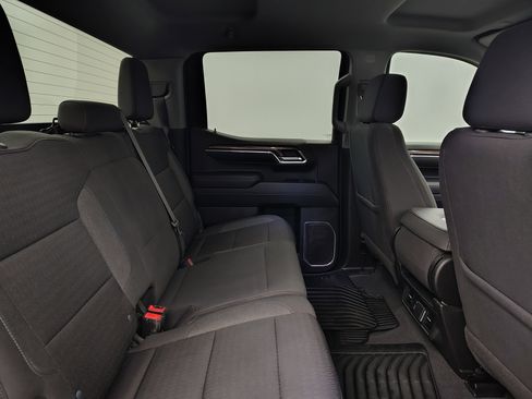 Used 2023 Chevrolet Silverado 1500 LT image 13