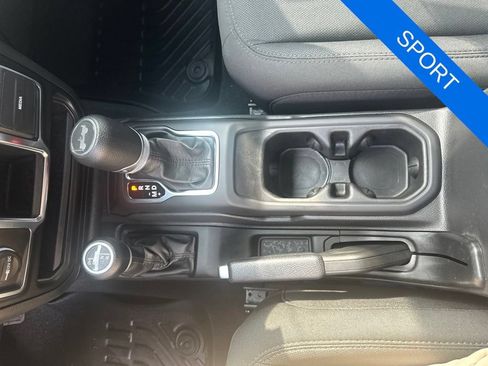 Used 2021 Jeep Wrangler Sport AWD/4WD image 18