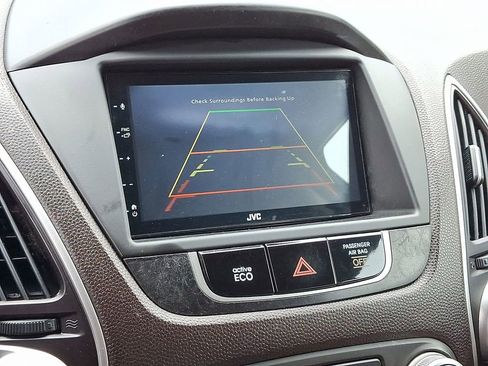 Used 2012 Hyundai Tucson GLS image 17